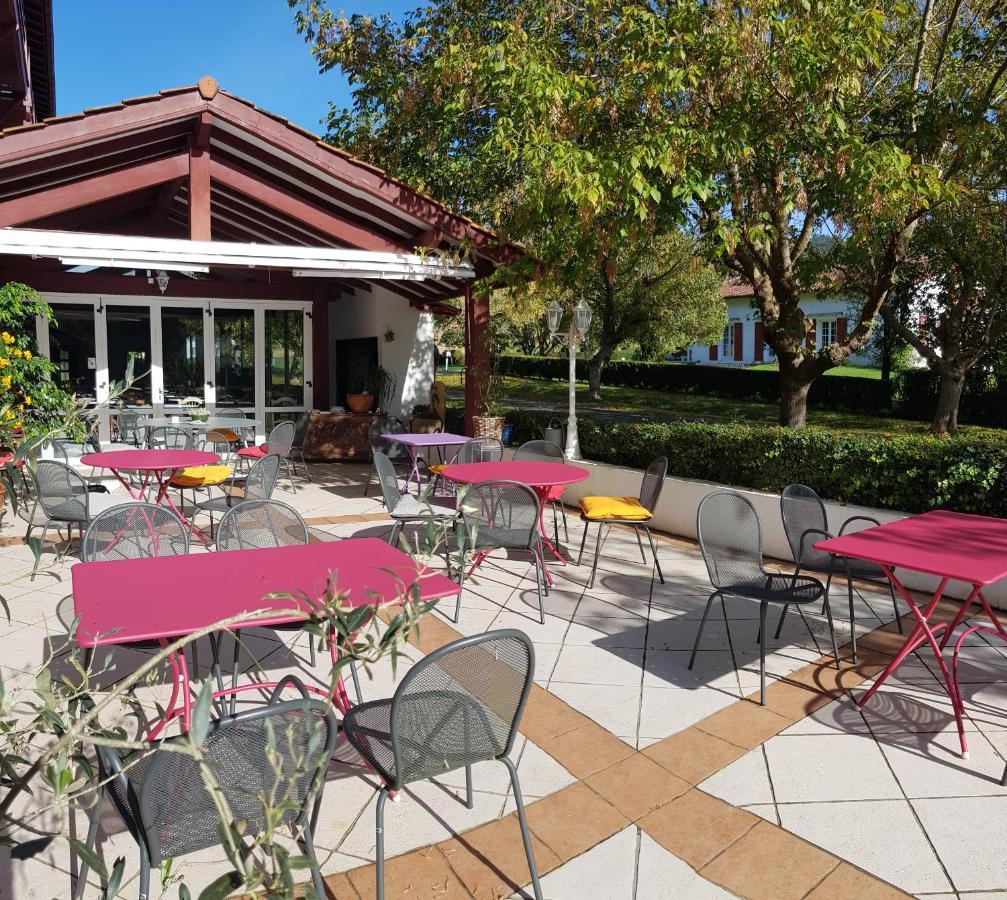 Hotel Pyrenees Atlantique Saint-Pée-sur-Nivelle Eksteriør bilde